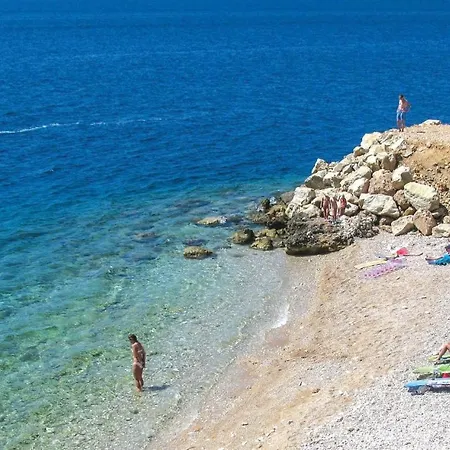 Apartman Spacious Zivkovic With Balcony, Big Garden And Grill