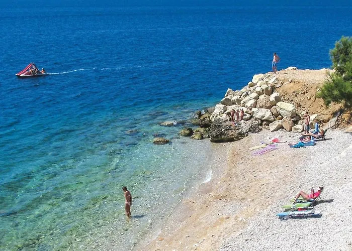 Daire Spacious Zivkovic With Balcony, Big Garden And Grill